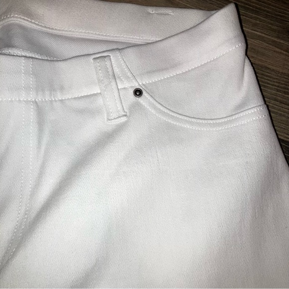 Women’s Stretch Capris NWOT - Picture 2 of 6